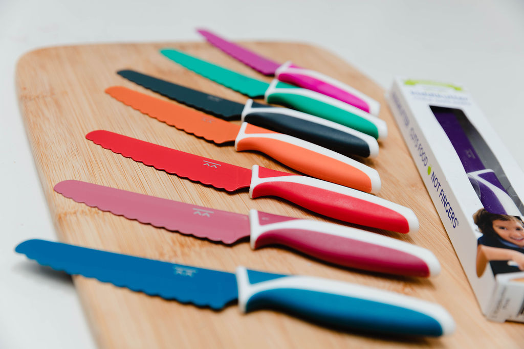 Set of Kiddikutter child safe knives AirAuctioneer