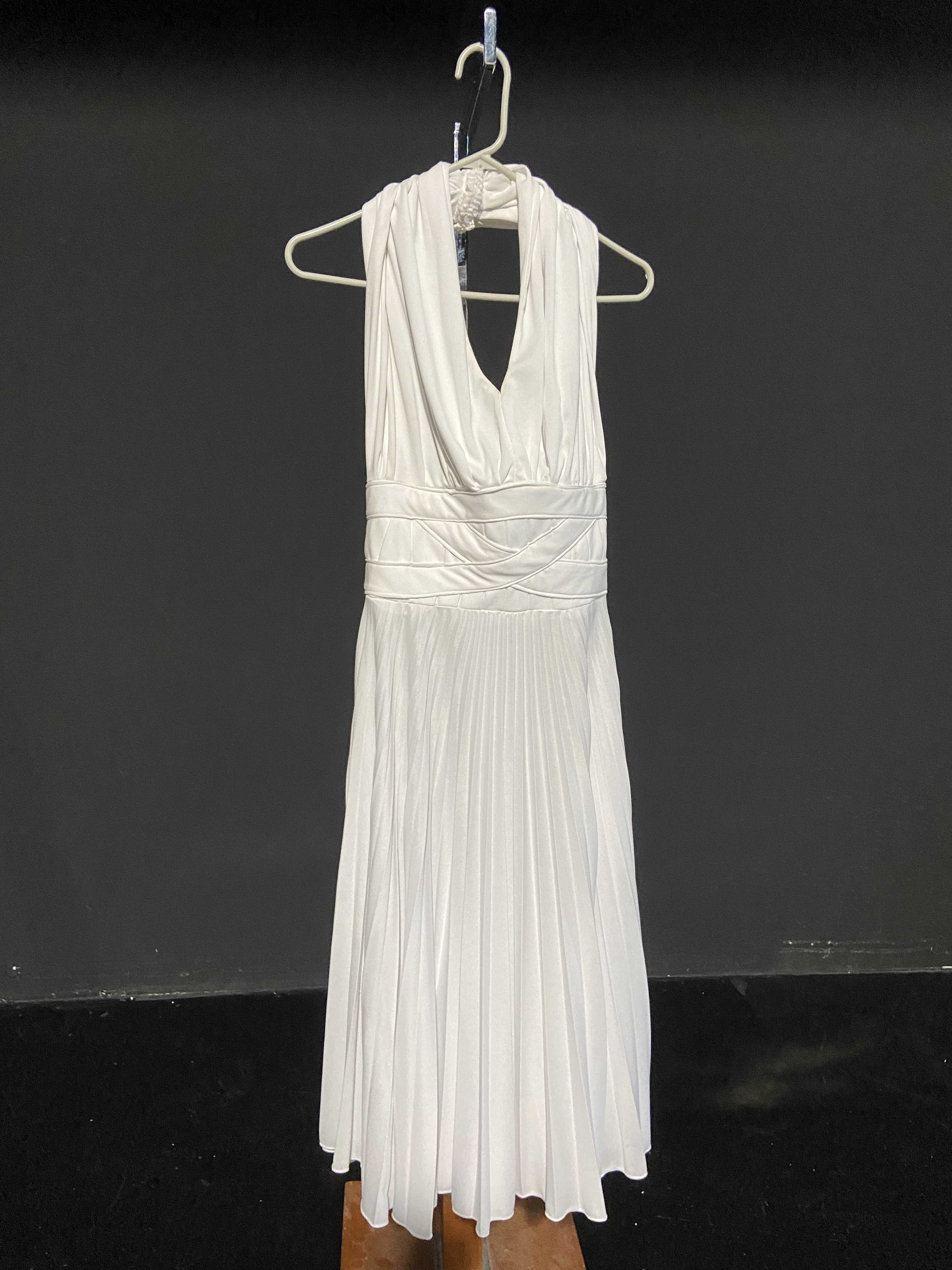 Marilyn Monroe Costume from "La La Land Classic Edition" AirAuctioneer