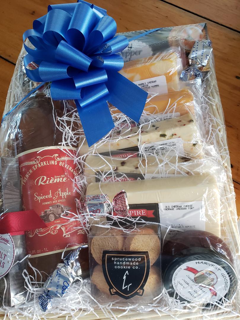 Empire Cheese Gift Basket AirAuctioneer