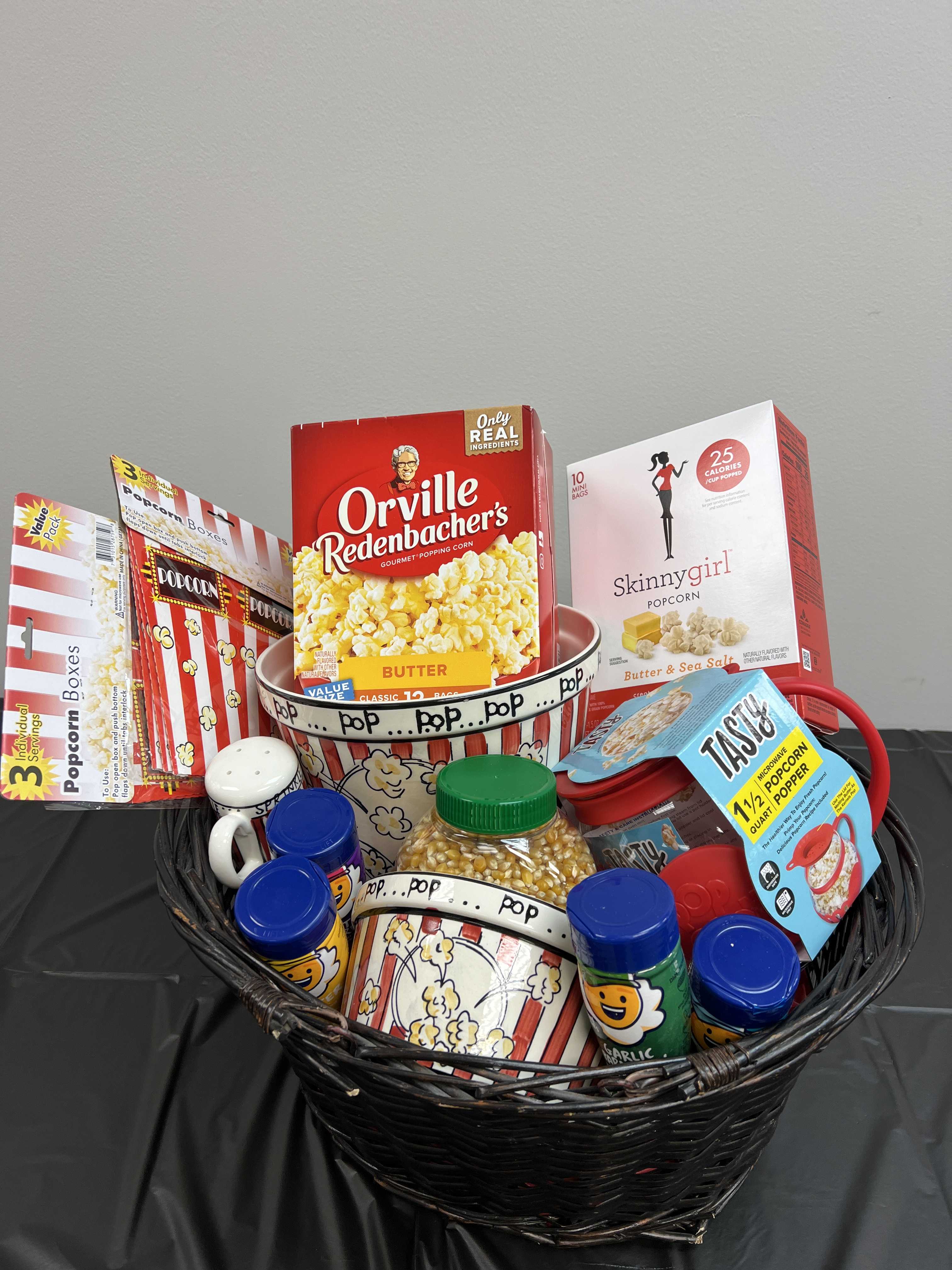 A Poppin' Good Time by Friend of the Foundation AirAuctioneer