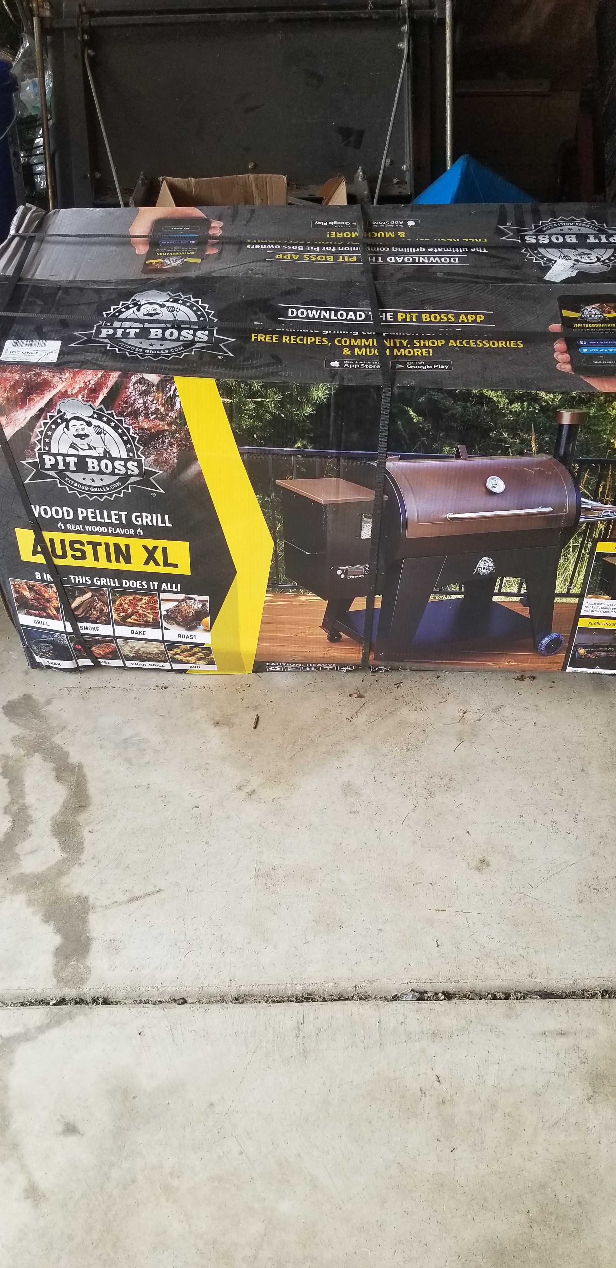 Austin XL Wood Pellet Grill AirAuctioneer