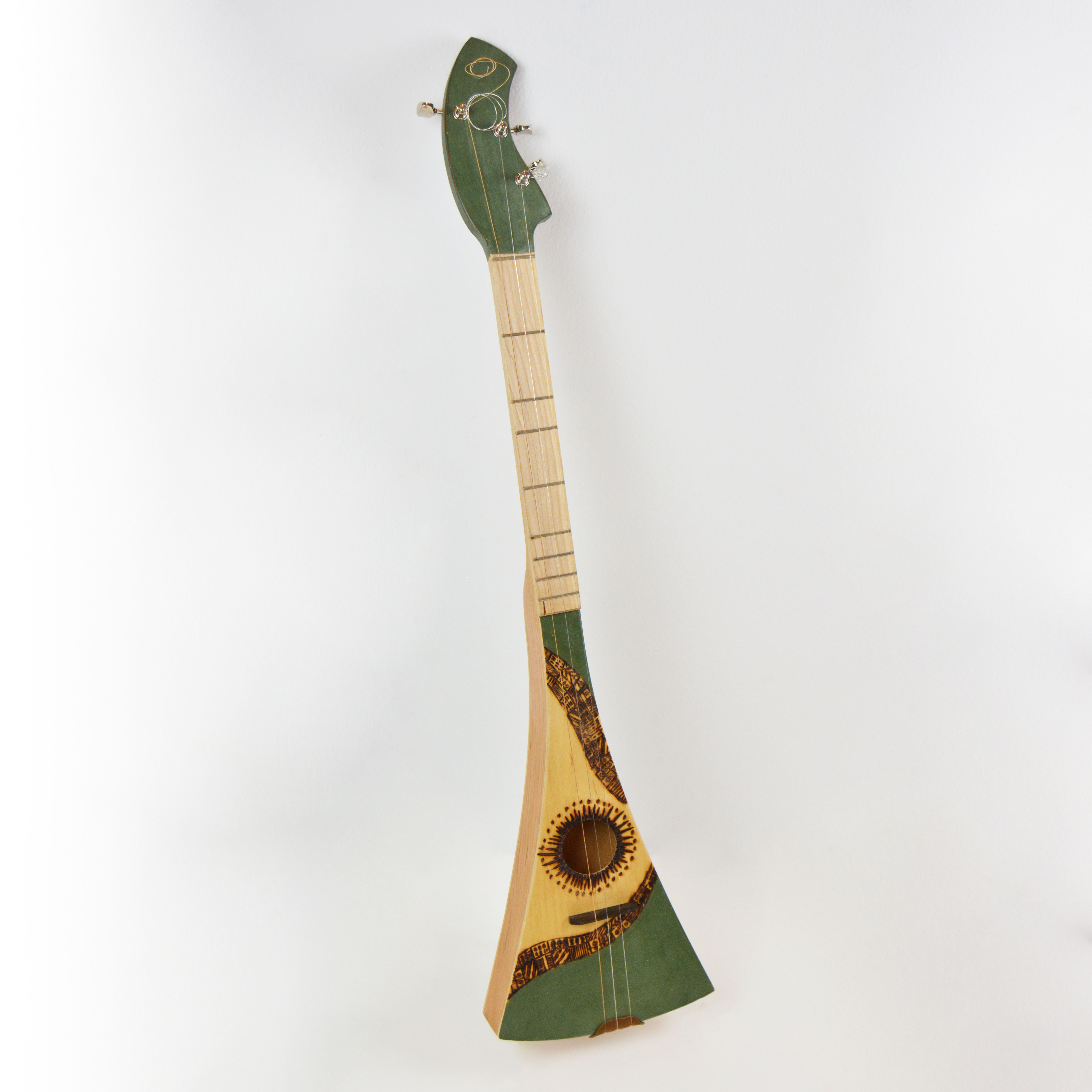 128 Dulcimer Guitar, Beth Ireland, Value 200 AirAuctioneer