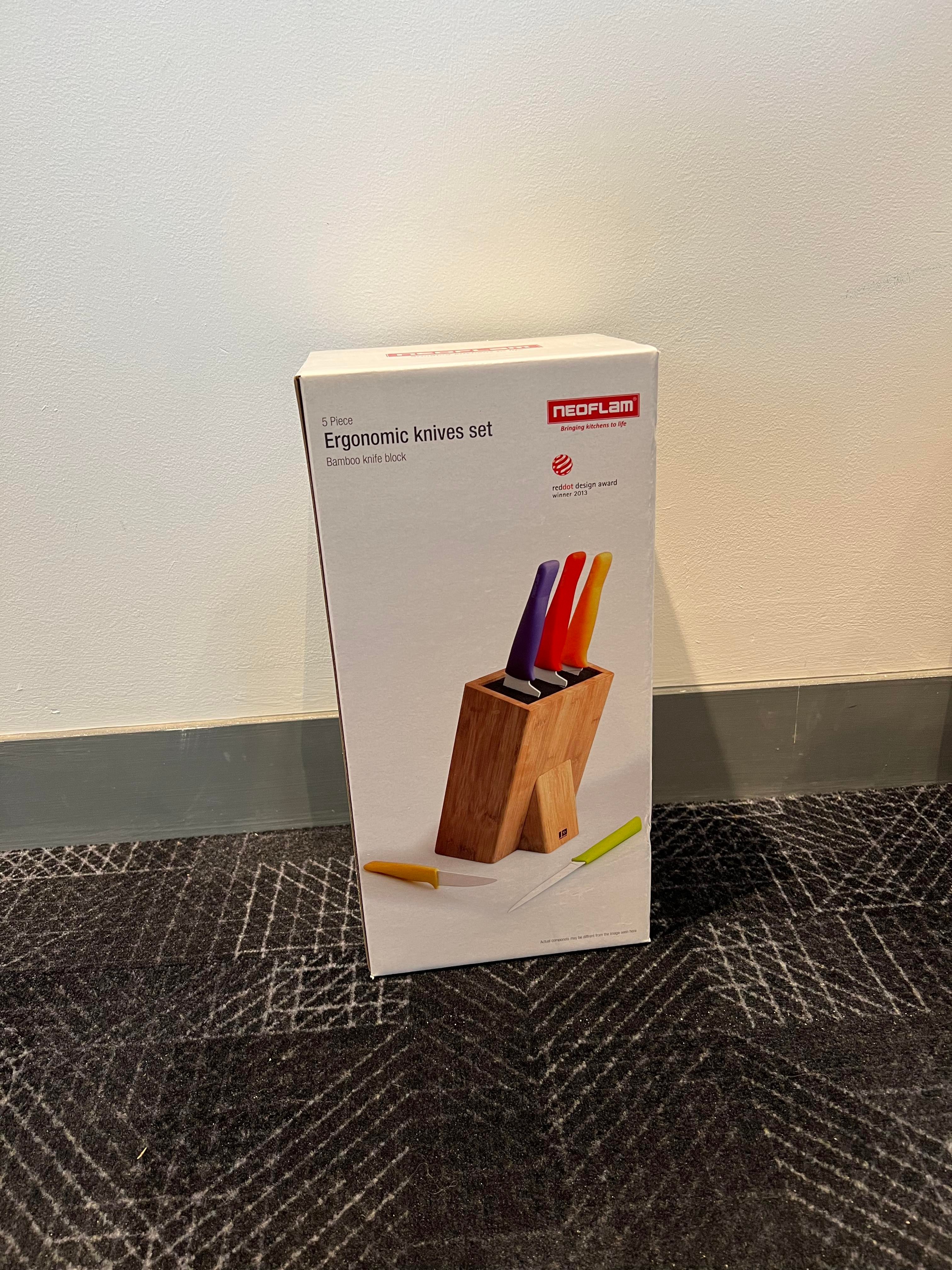 Neoflam Ergonomic Knife Set and Knife Block AirAuctioneer